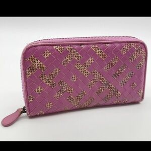 BOTTEGA VENETA Intrecciato Leather Wallet